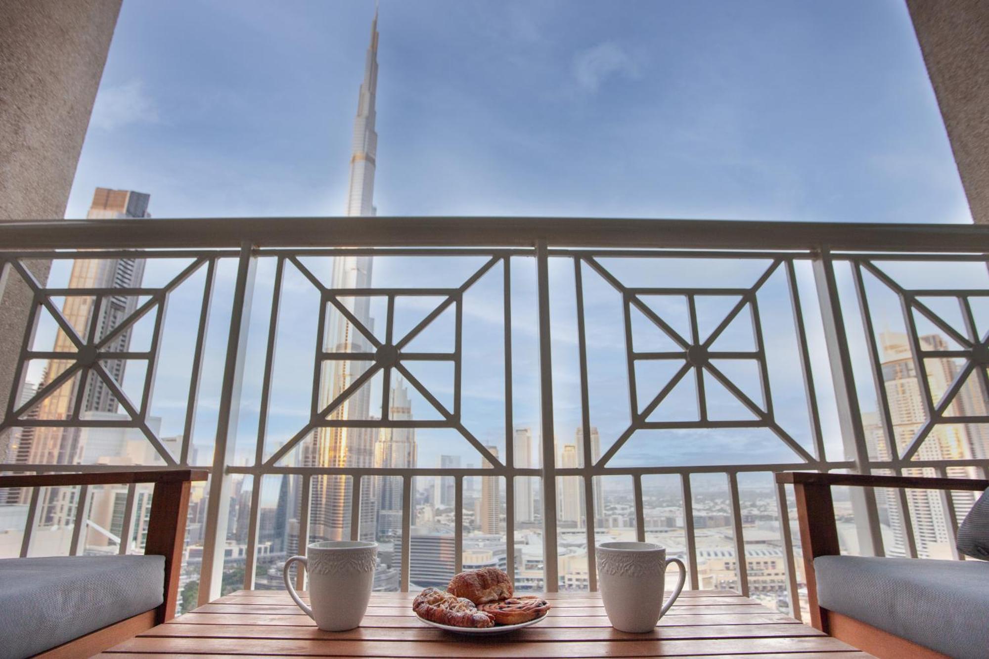 Signature Burj Khalifa View Residence Dubai Exterior foto